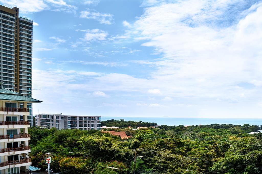 Cosy Beach View Condominium Паттайя Экстерьер фото