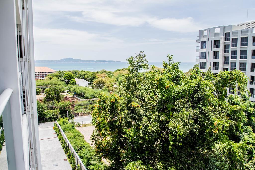 Cosy Beach View Condominium Паттайя Экстерьер фото